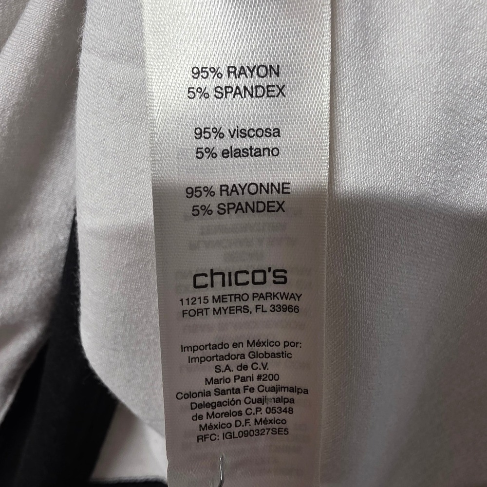 Chicos Zenergy White Black Colorblock Sharkbite Tunic Top Size 2‎ L Large Mens - Picture 9 of 16